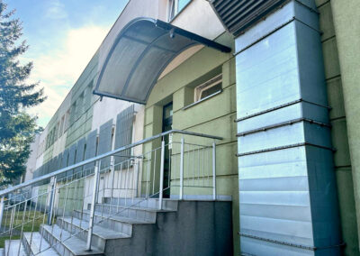 LR Technology - Profesjonalne czyszczenie elewacji, magazynów i hal - Legnica, dolnośląskie