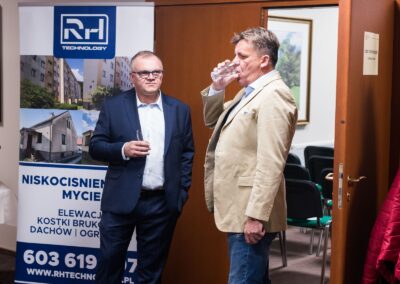 konferencja czysta elewacja